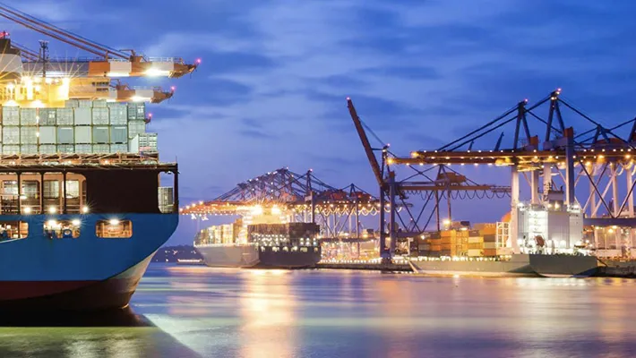 Kína kereskedelmi többlete eléri az 1 billió dollárt